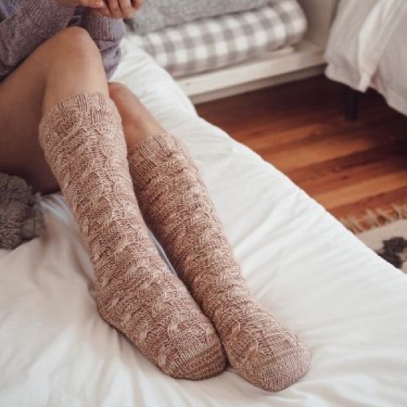 LAST ONE! Muk Luks Long Canyon Rose Lounge Socks - Picture 5 of 6